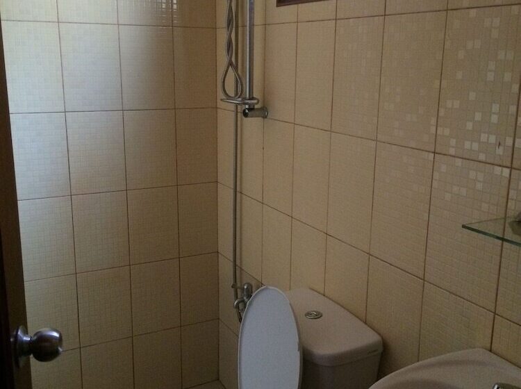 پانسیون Inngo Tourist Inn