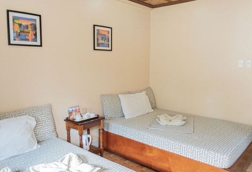 پانسیون Inngo Tourist Inn