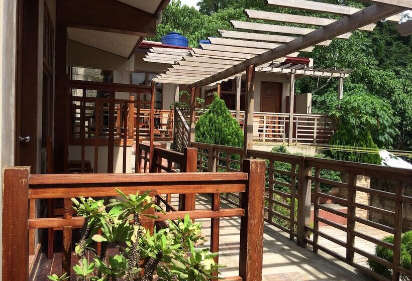 پانسیون Inngo Tourist Inn