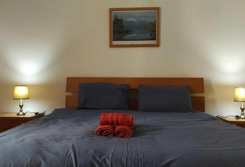 پانسیون Marble Arch Home