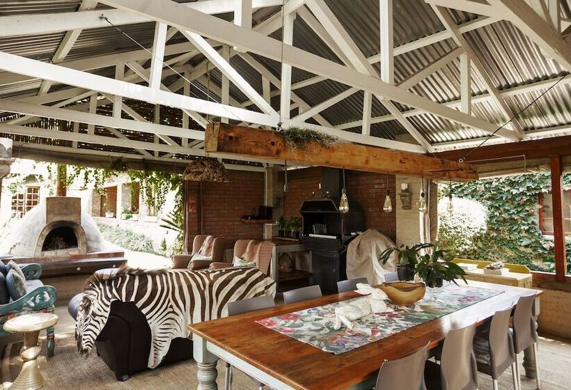 膳宿费 Town And Country Mpumalanga