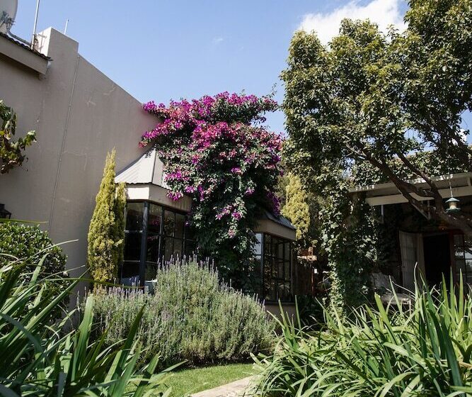 膳宿费 Town And Country Mpumalanga