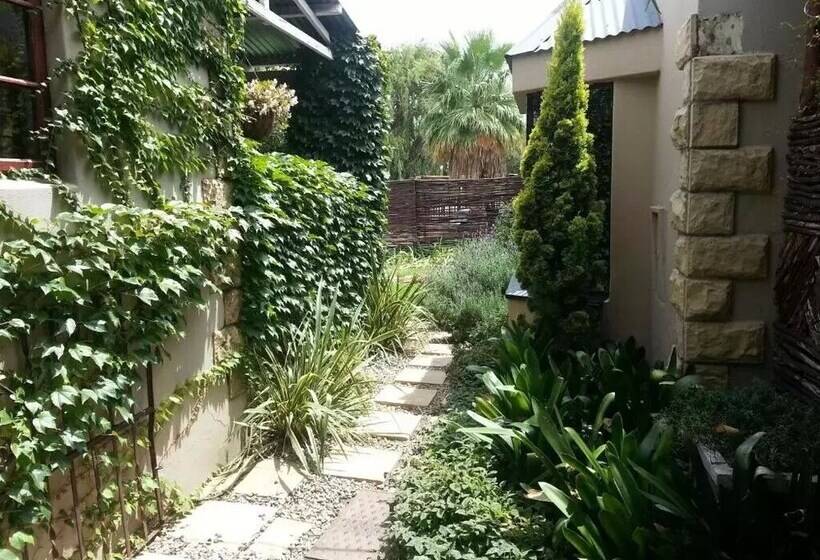 膳宿费 Town And Country Mpumalanga