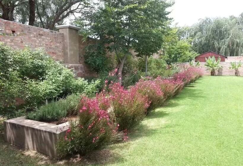 膳宿费 Town And Country Mpumalanga