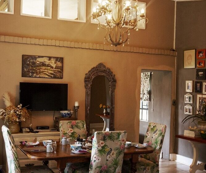 膳宿费 Town And Country Mpumalanga