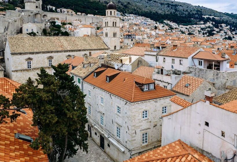 Klarisa Palace Rooms