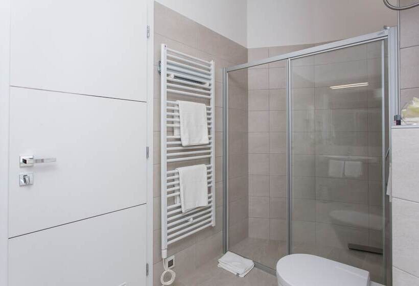 Klarisa Palace Rooms