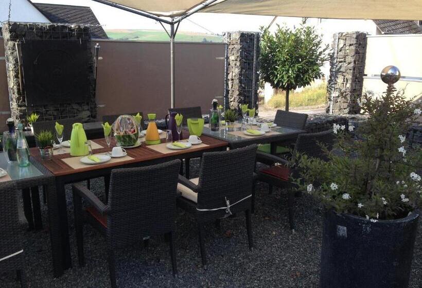 Wohnraum Hotel & Gästehaus