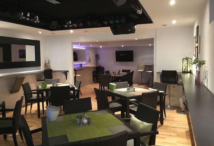 Wohnraum Hotel & Gästehaus