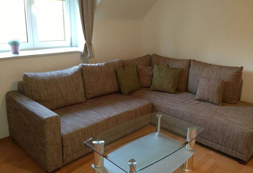 Wohnraum Hotel & Gästehaus