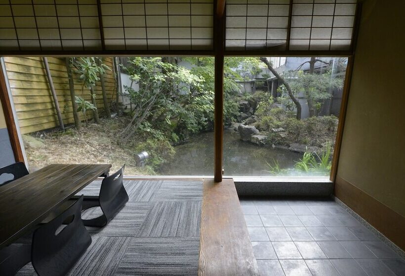 Zen Hostel