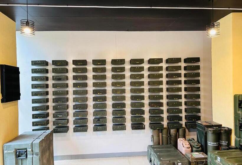 هاستل Camp Backpackers Port Barton