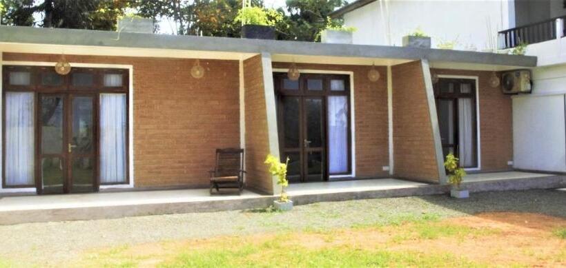 ユースホステル Thalalla Ocean View