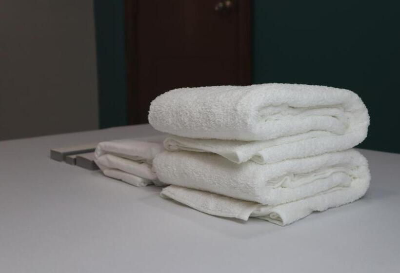 هاستل The Oregon Hotel And Drive Inn