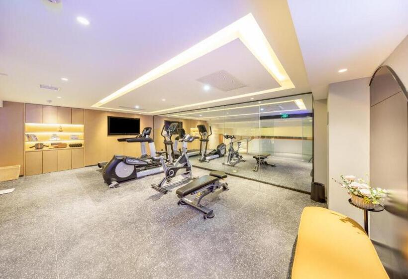 Atour Hotel Guiyang Guanshan Lake City Government