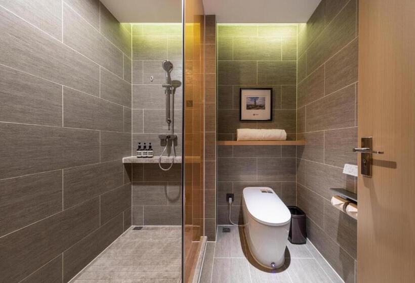 Atour Hotel Guiyang Guanshan Lake City Government