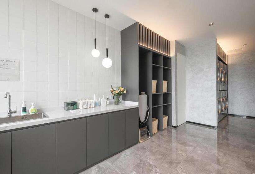 Atour Hotel Nantong Central South Brics