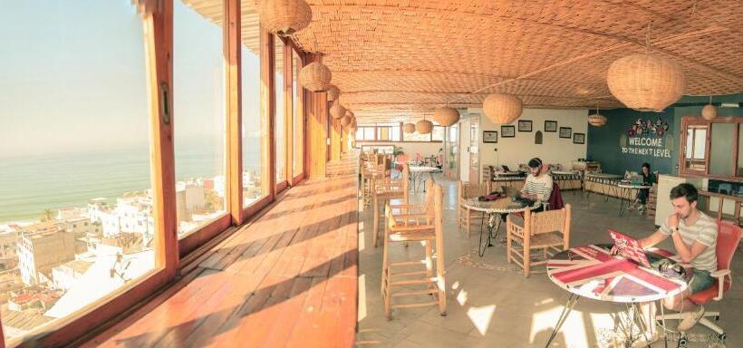 تختخواب و صبحانه Adventurekeys Surf Yoga Cowork