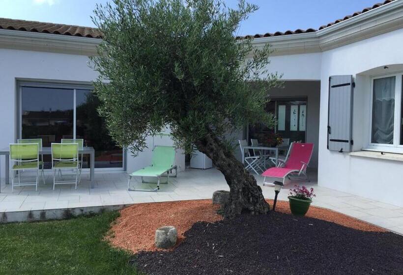 住宿加早餐  Chambres D Hôtes Aube De Lune