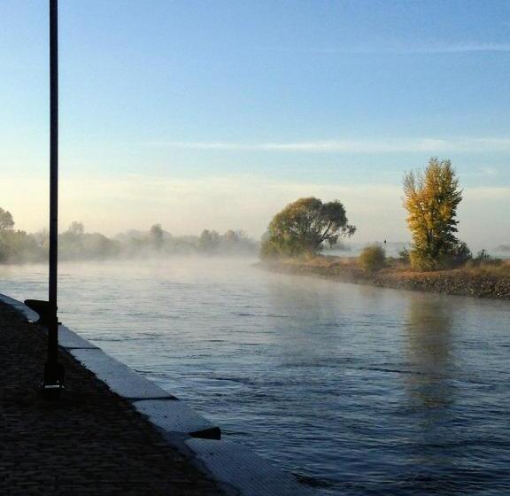 住宿加早餐 De Buurvrouw Nr.18