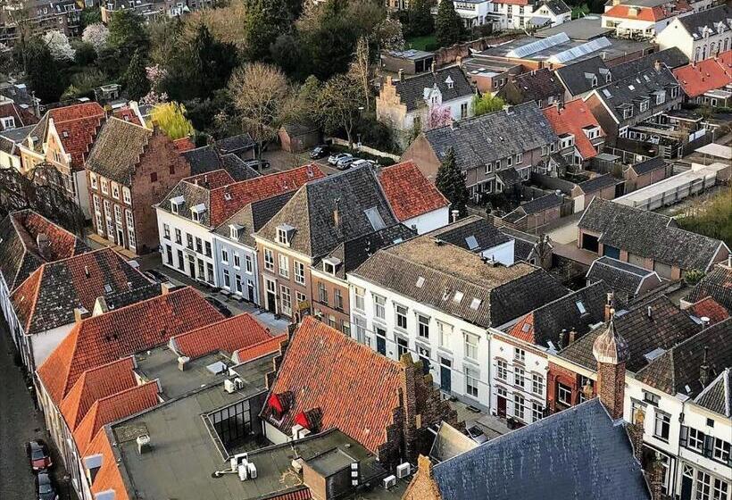 住宿加早餐 De Buurvrouw Nr.18