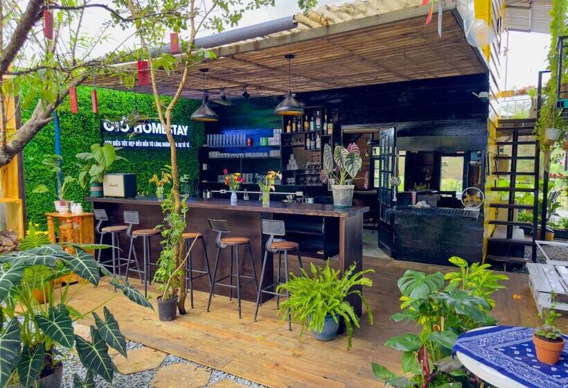 تختخواب و صبحانه Gio Homestay