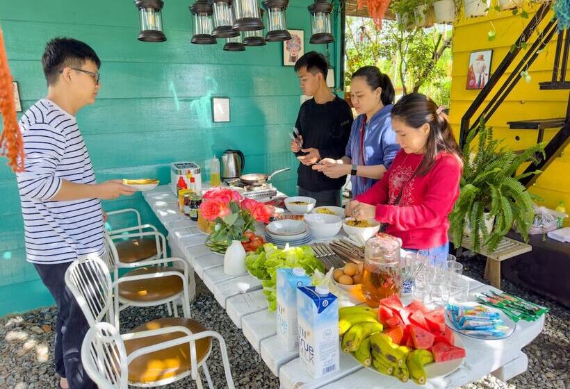 تختخواب و صبحانه Gio Homestay