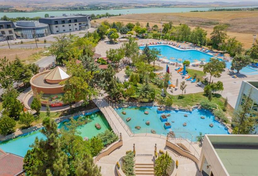 مبيت وإفطار Patalya Lakeside Resort