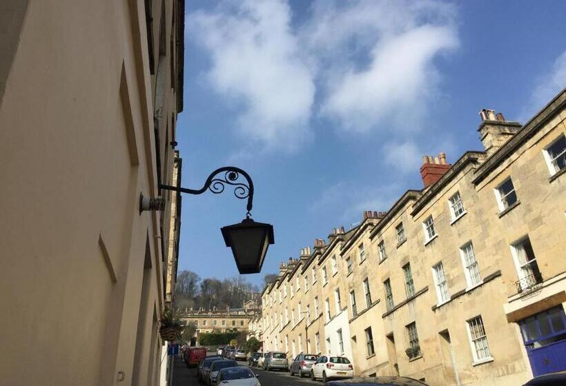 مبيت وإفطار Quiet Lower Floor 2 Bed City Apartment With Private Patio Garden