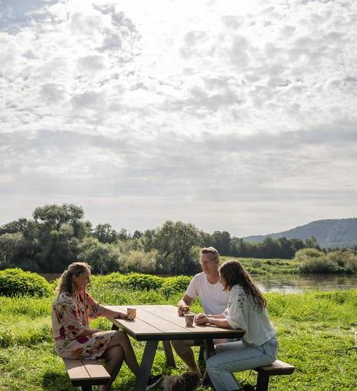 مبيت وإفطار Stern Kuppelzelt