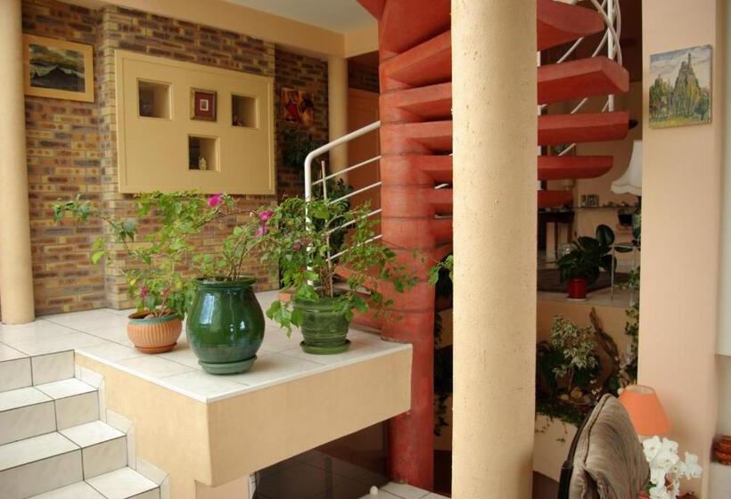 ベッドアンドブレックファースト Villa Loriline