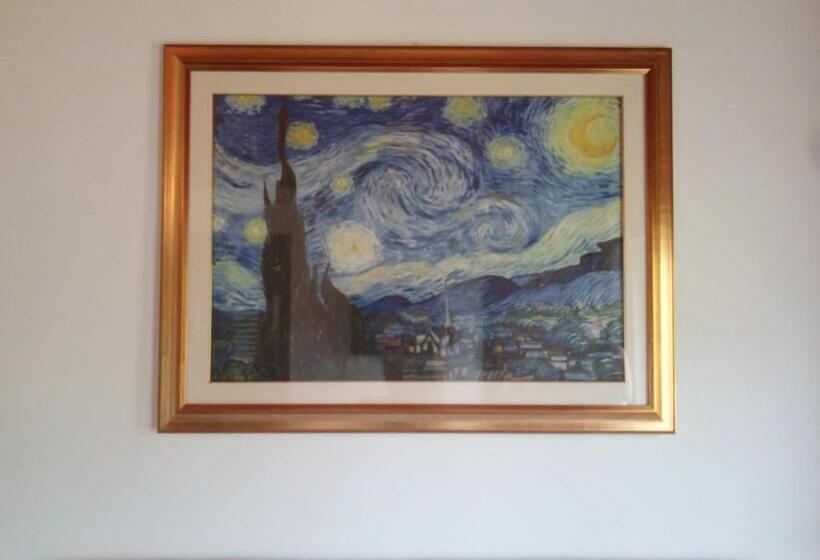 Bed & Breakfast Suite