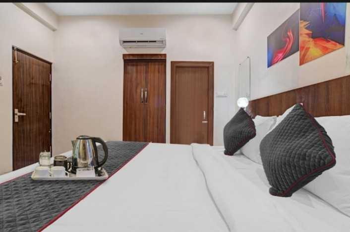 Collection O Hotel Shree Ram Regency