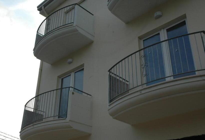 בית מלון כפרי 4 Strade