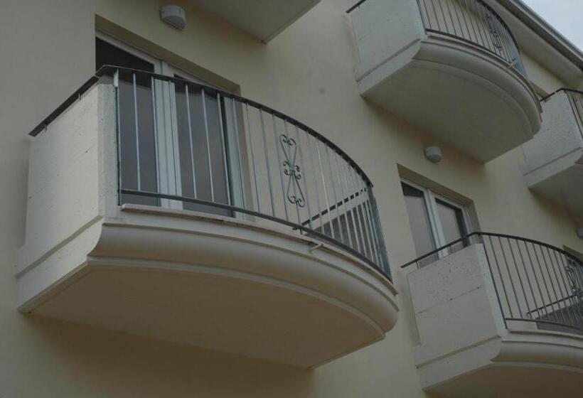 בית מלון כפרי 4 Strade