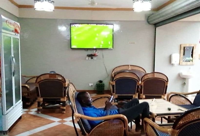 فندق Adwoa Asantewaa Memorial