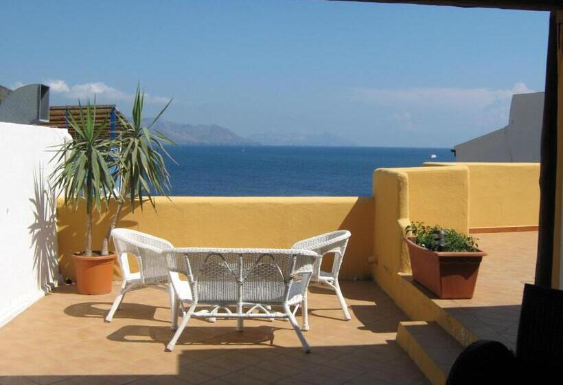 בית מלון כפרי Albergo Seaside