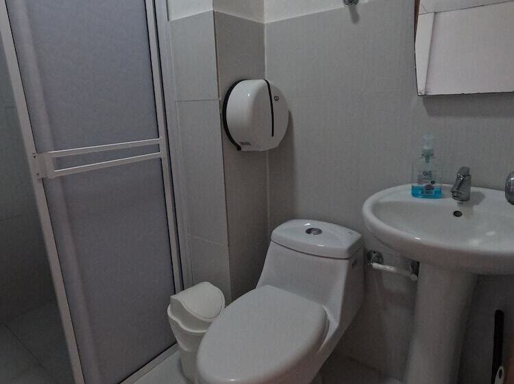 فندق Posada Shang Giovys