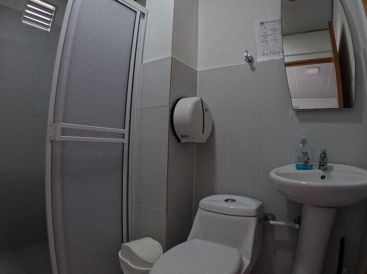 فندق Posada Shang Giovys