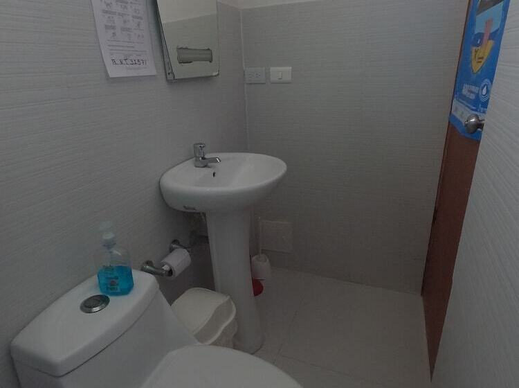 فندق Posada Shang Giovys