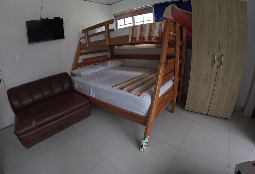 فندق Posada Shang Giovys