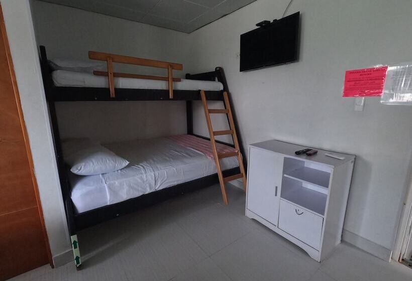 فندق Posada Shang Giovys