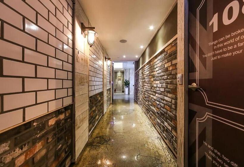 בית מלון כפרי B Bas