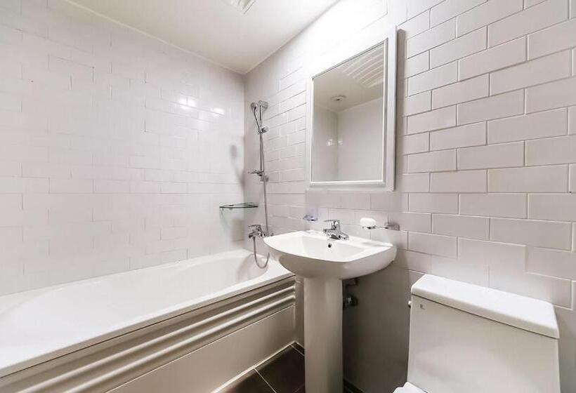 בית מלון כפרי B Bas