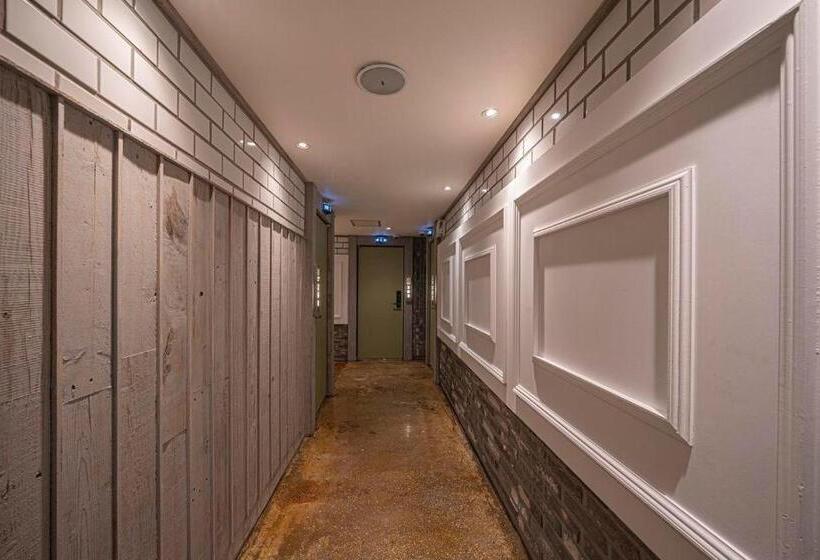 בית מלון כפרי B Bas