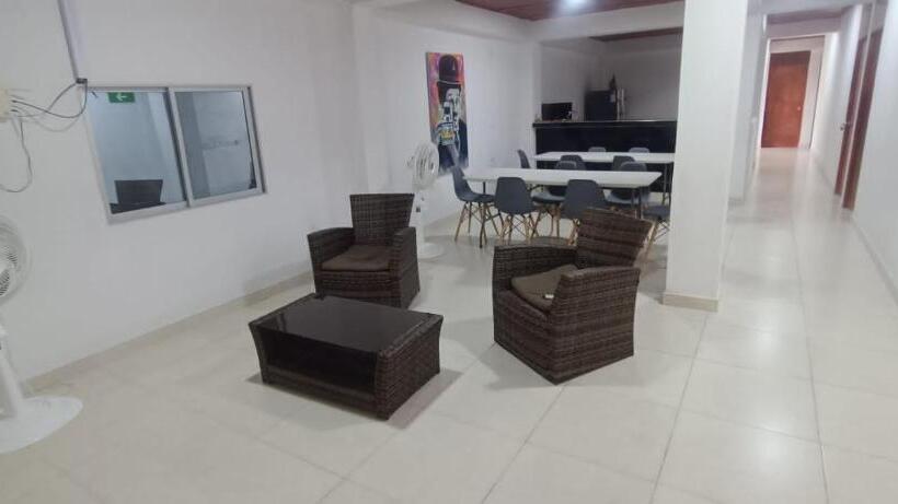 בית מלון כפרי Boutique El Poblado Desert