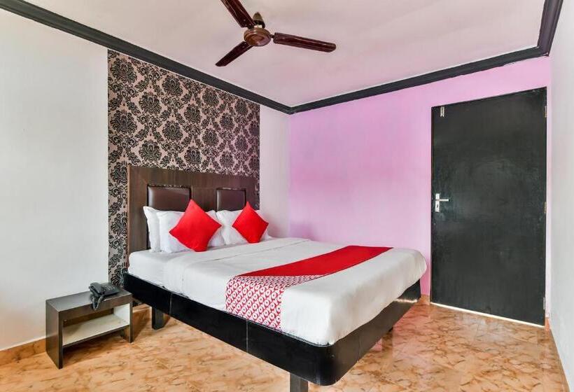 בית מלון כפרי Collection O Orchid De Goa