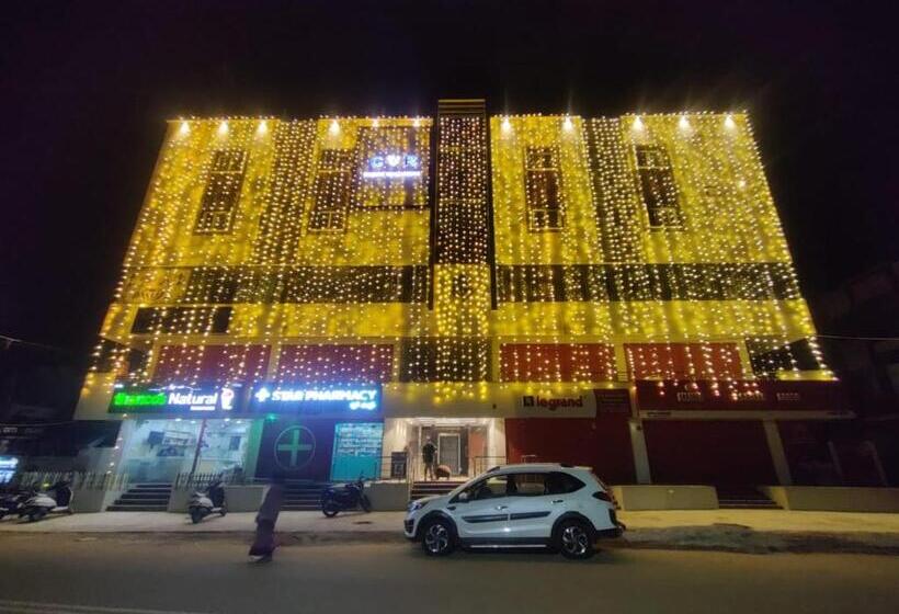 فندق Cvr Banquet Hall And Lodging