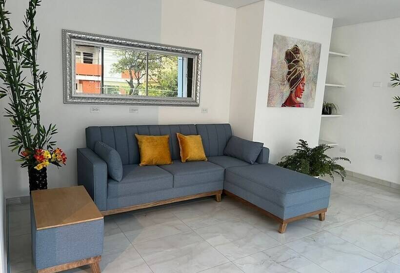 בית מלון כפרי El Oscar