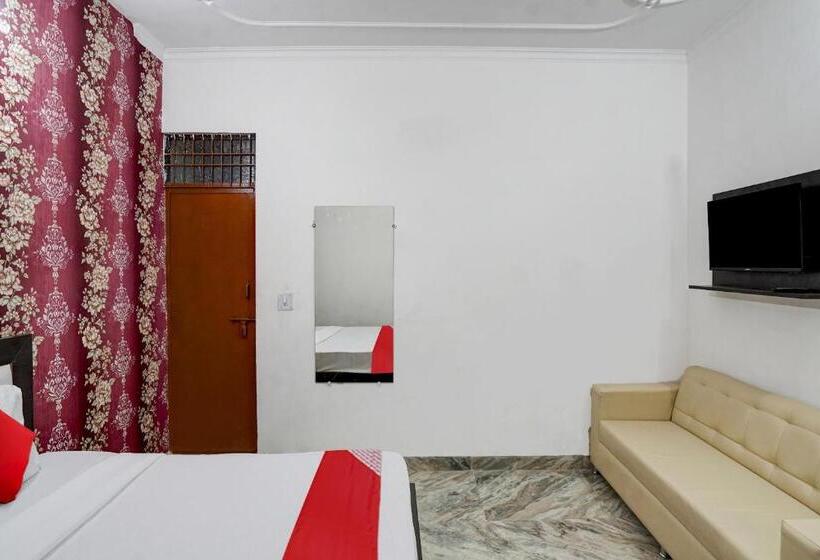 호텔 Flagship The Royal Guest House